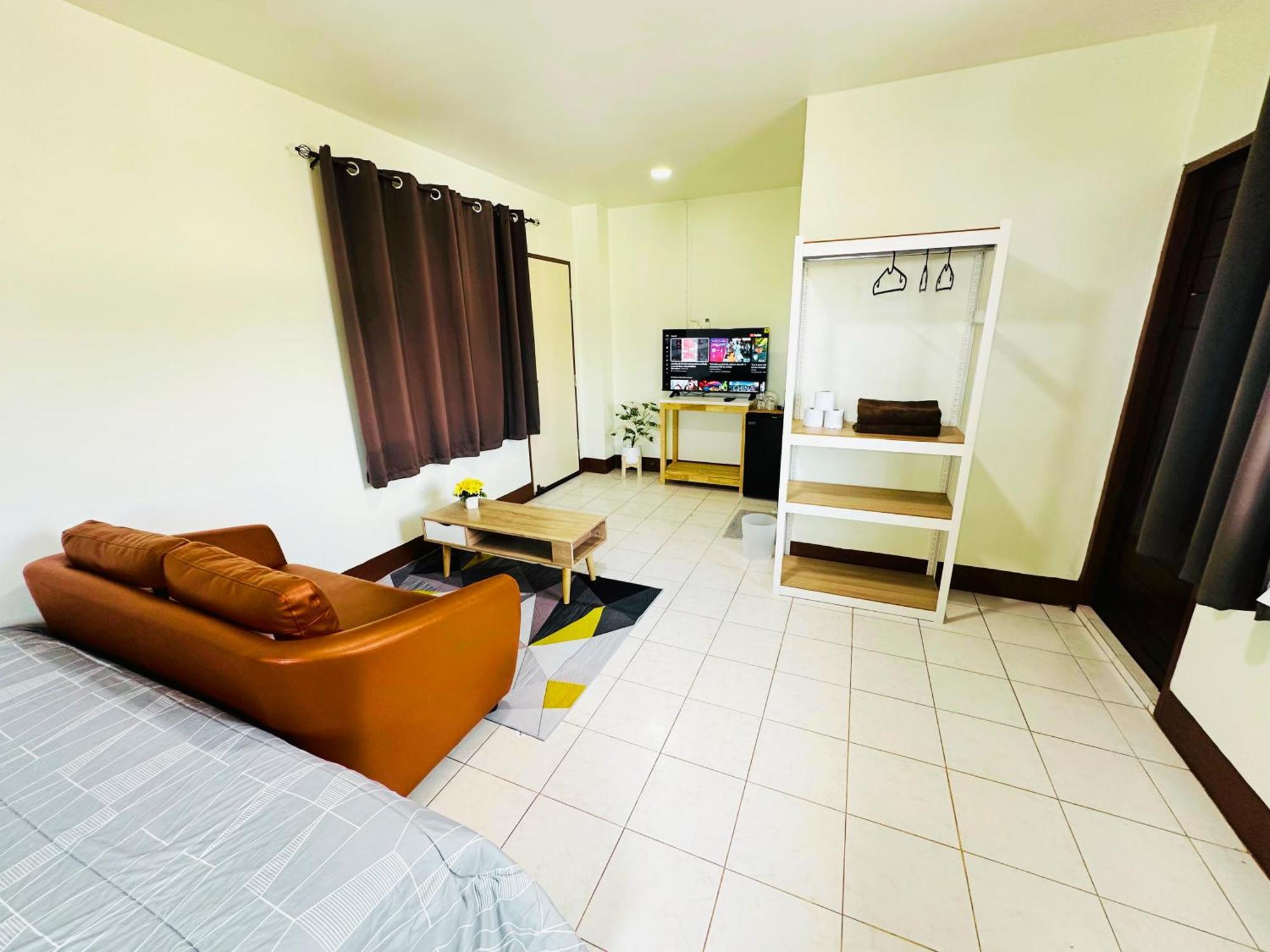 K.L.Apartment Чалонг Екстериор снимка